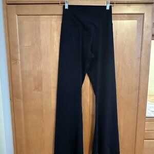 Crossover Flare Leggings